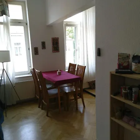 Schönes Jugendstil In Bester Lage Apartment *